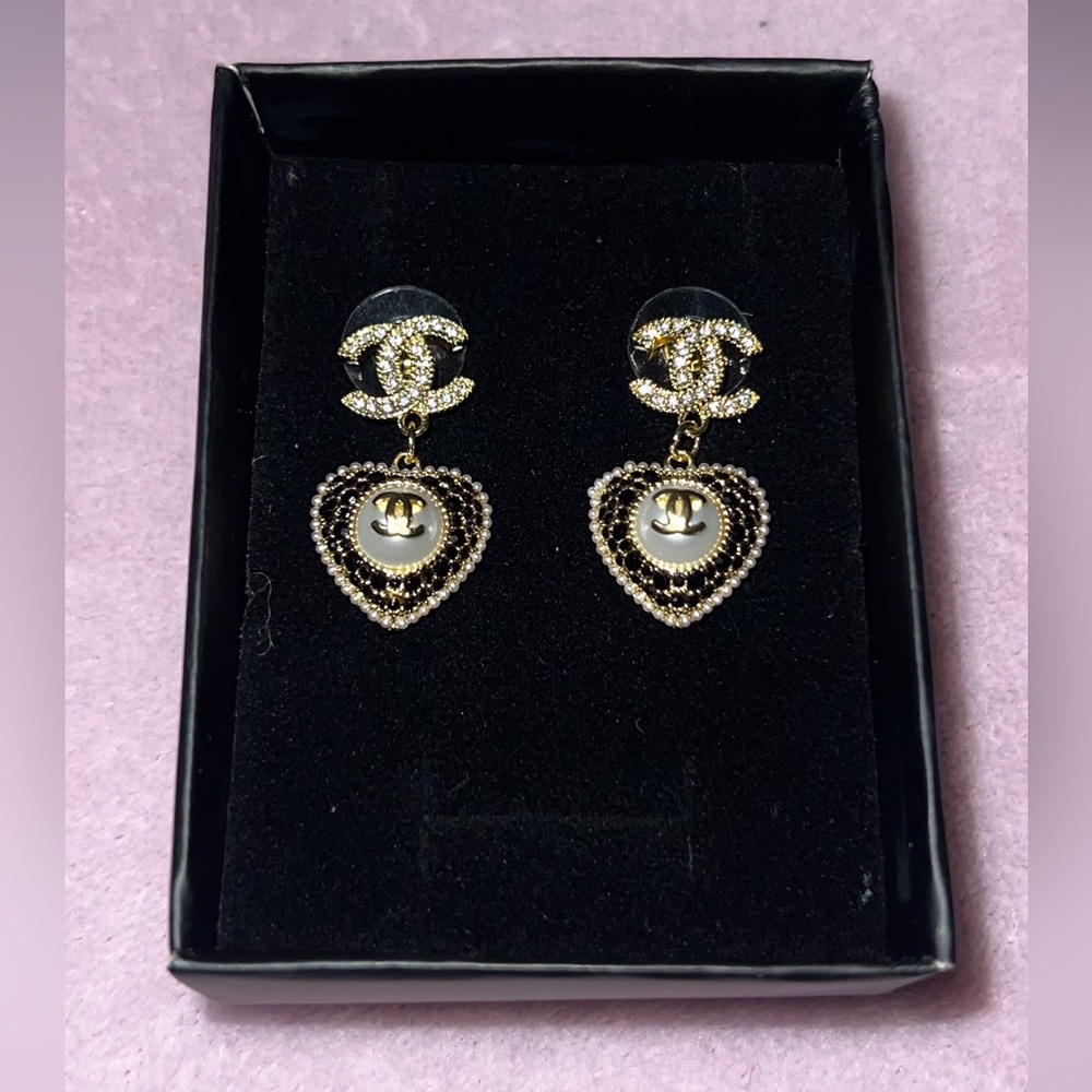 Vintage CC heart drop earrings